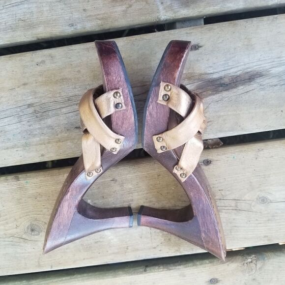 Vintage 90s y2k BRATZ Wood Leather Heeled Sandals - Picture 3 of 9